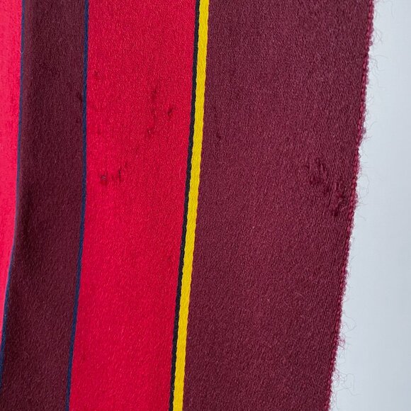 ❄️Vintage Burgundy Red & Yellow 100% Wool Striped Fringed Gryffindor Like Scarf - Picture 3 of 5